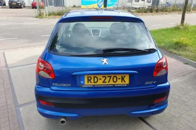 Peugeot 206+ (2012) thumbnail 4
