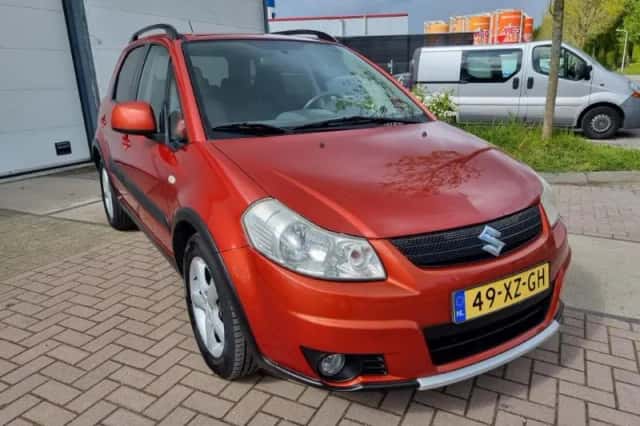 Suzuki SX4 (2007) thumbnail 6