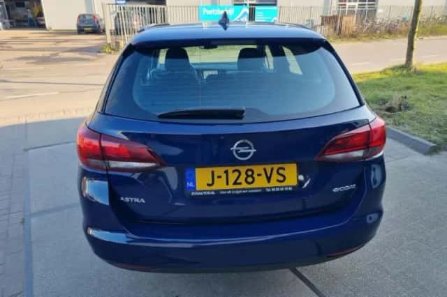 Opel Astra (2017) thumbnail 4