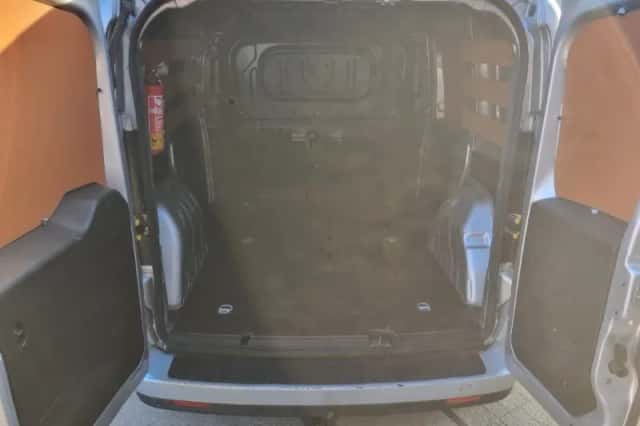 Fiat Doblò (2011) thumbnail 4