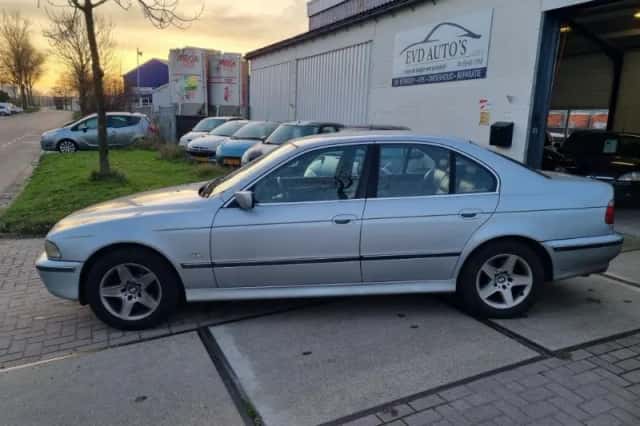 BMW 5-Serie (1998) thumbnail 2