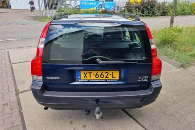 Volvo V70 (2003) thumbnail 4
