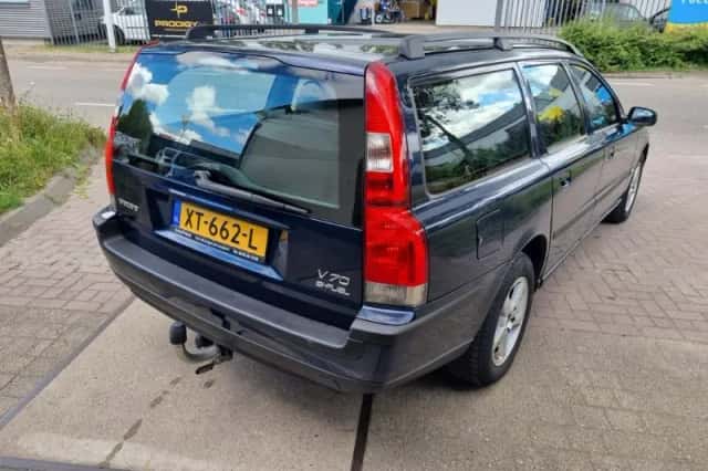 Volvo V70 (2003) thumbnail 6