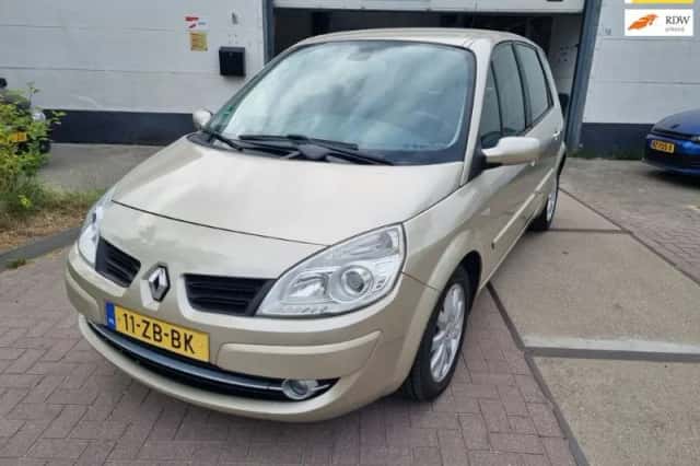 Renault Scénic (2007) thumbnail 1