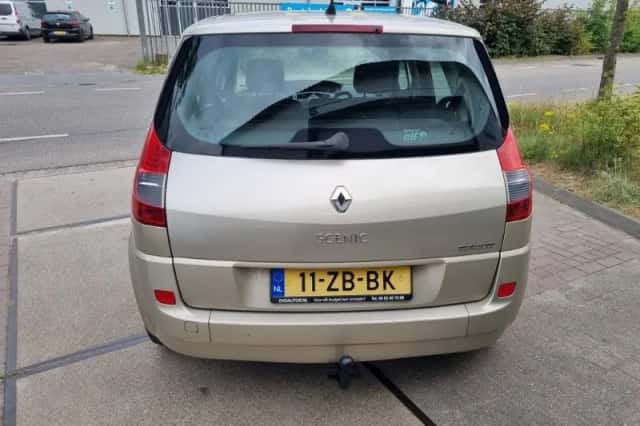 Renault Scénic (2007) thumbnail 4