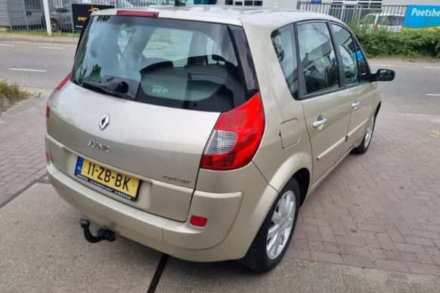 Renault Scénic (2007) thumbnail 6