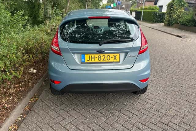 Ford Fiesta (2009) thumbnail 5