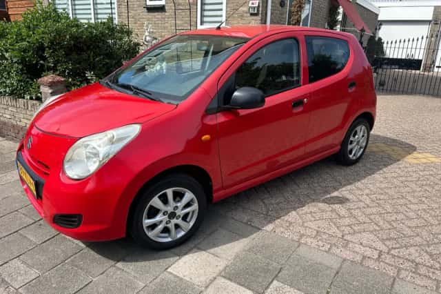 Suzuki Alto (2010) thumbnail 2
