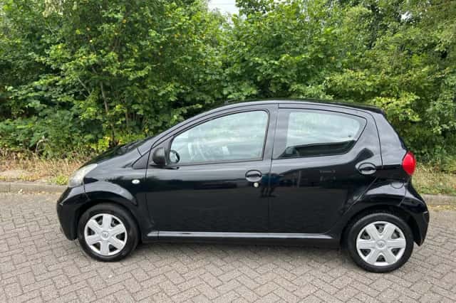 Toyota Aygo (2008) thumbnail 4
