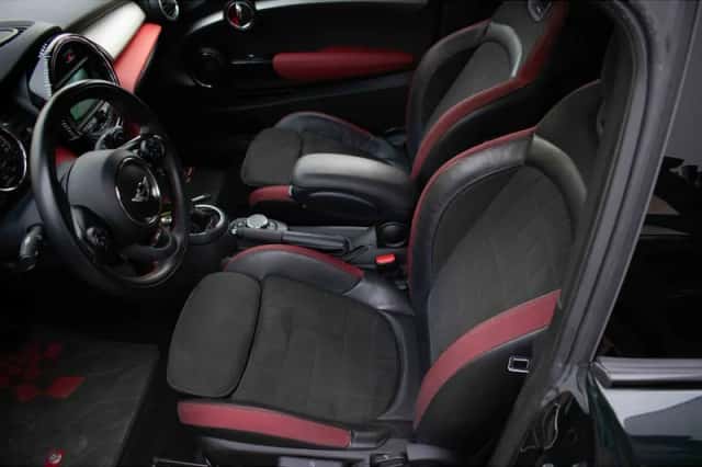 MINI John Cooper Works (2017) thumbnail 4