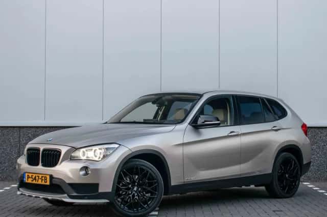 BMW X1 (2015) thumbnail 1