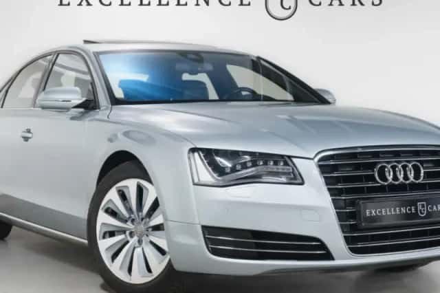 Audi A8 (2012) thumbnail 1