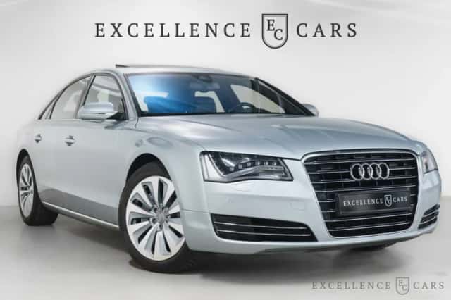 Audi A8 (2012) thumbnail 2
