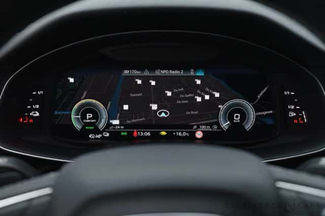 Audi Q7 (2022) thumbnail 6