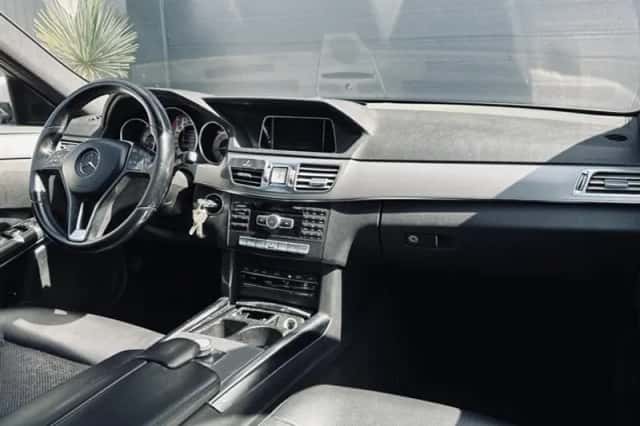 Mercedes-Benz E-Klasse (2013) thumbnail 4