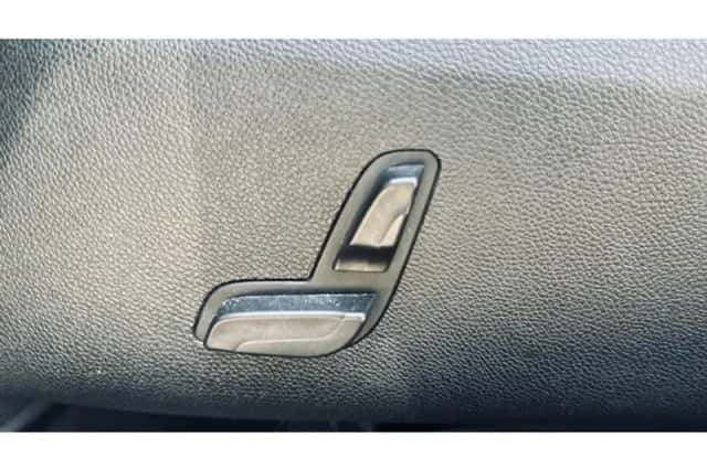 Mercedes-Benz E-Klasse (2013) thumbnail 6