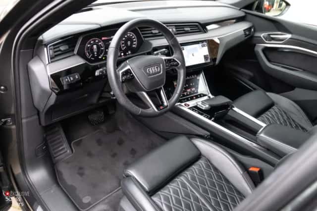 Audi e-tron (2021) thumbnail 18