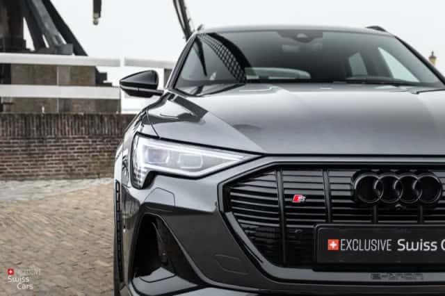 Audi e-tron (2021) thumbnail 4