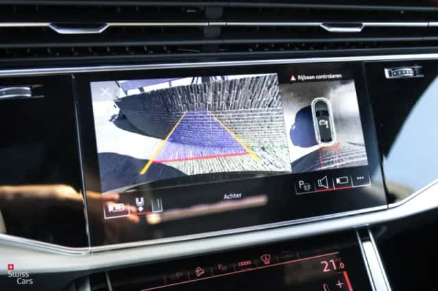 Audi Q8 (2021) thumbnail 15