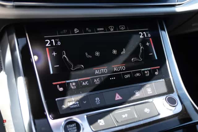 Audi Q8 (2021) thumbnail 16