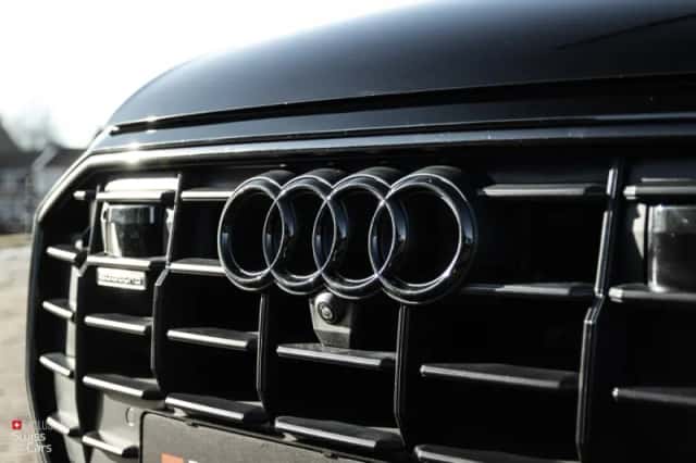 Audi Q8 (2021) thumbnail 6