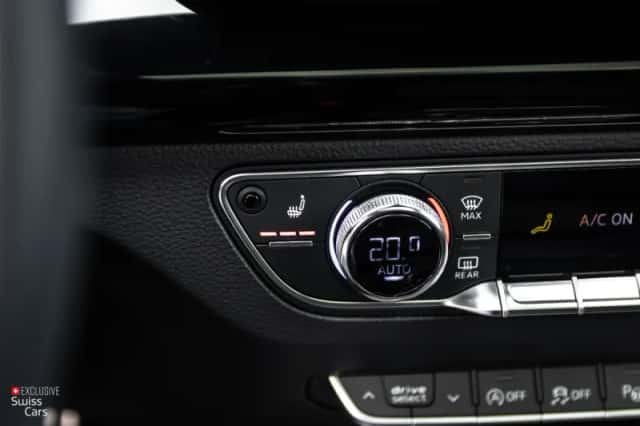 Audi SQ5 (2018) thumbnail 23