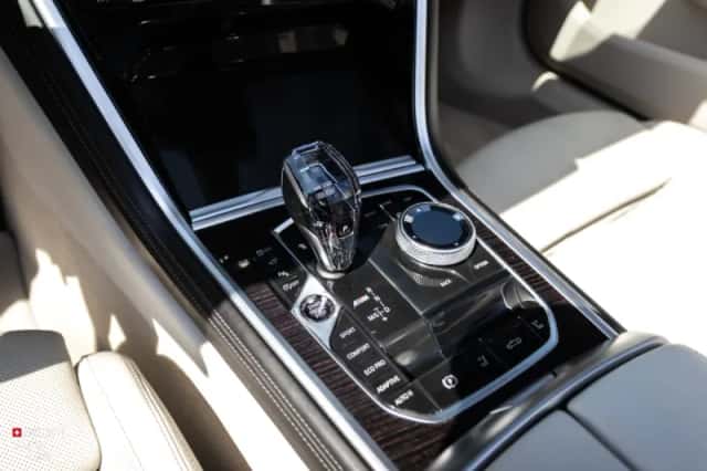 BMW M850Xi (2018) thumbnail 25