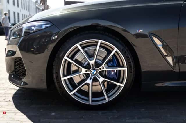 BMW M850Xi (2018) thumbnail 8