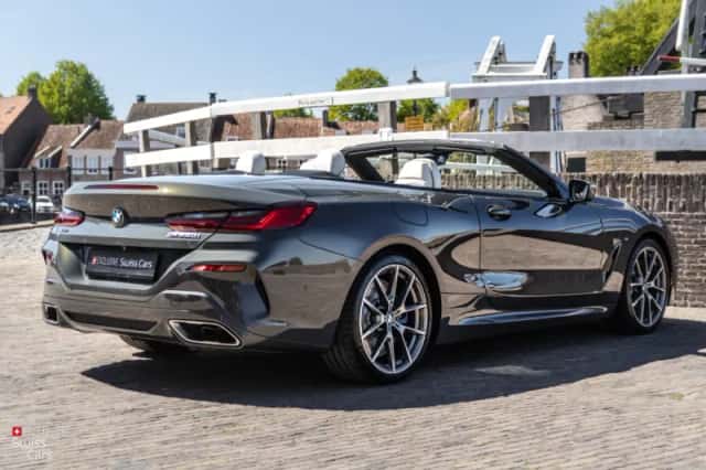BMW M850Xi (2018) thumbnail 10