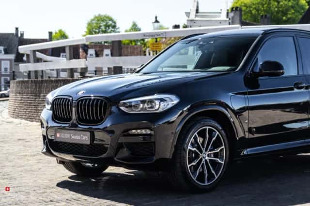 BMW X3 (2021) thumbnail 2