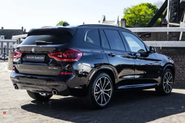 BMW X3 (2021) thumbnail 9