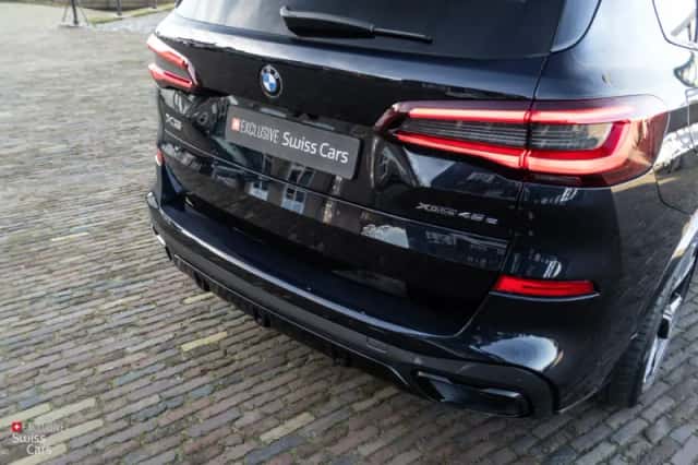 BMW X5 (2021) thumbnail 16