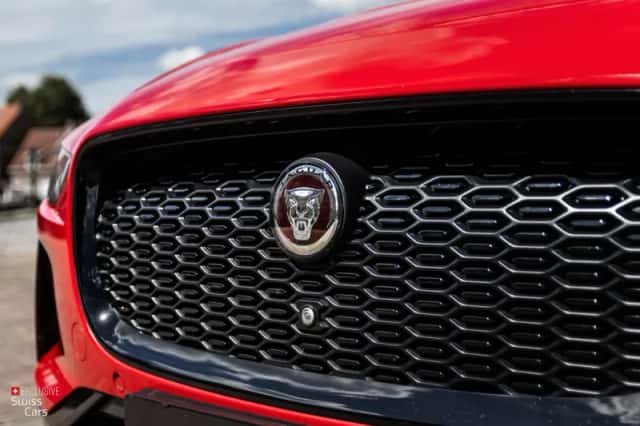 Jaguar I-Pace (2021) thumbnail 6