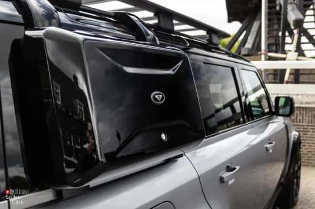 Land Rover Defender (2020) thumbnail 17