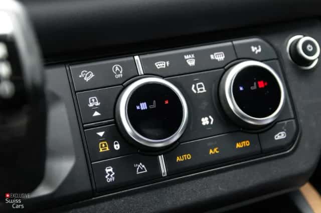 Land Rover Defender (2020) thumbnail 22