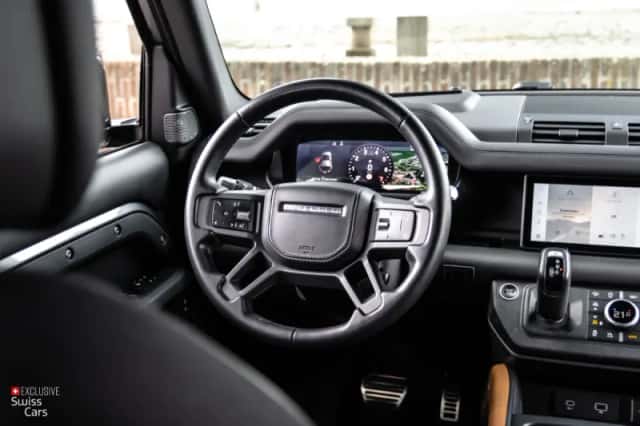Land Rover Defender (2020) thumbnail 34