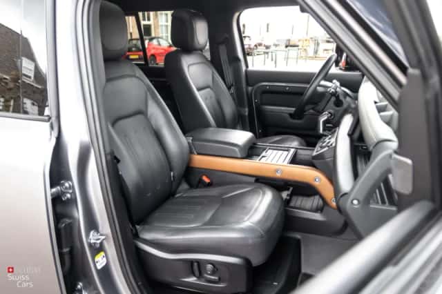 Land Rover Defender (2020) thumbnail 37