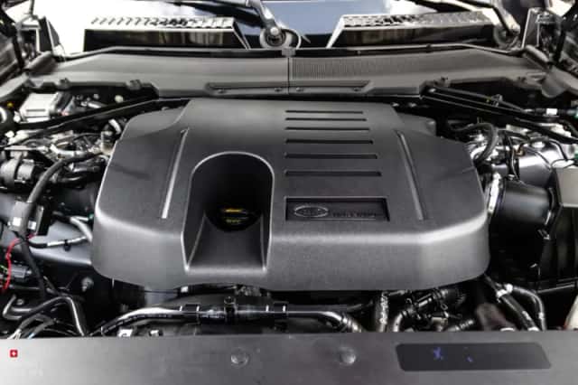 Land Rover Defender (2020) thumbnail 45