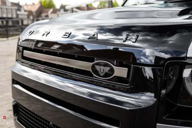 Land Rover Defender (2020) thumbnail 6