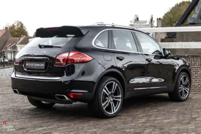 Porsche Cayenne (2011) thumbnail 11