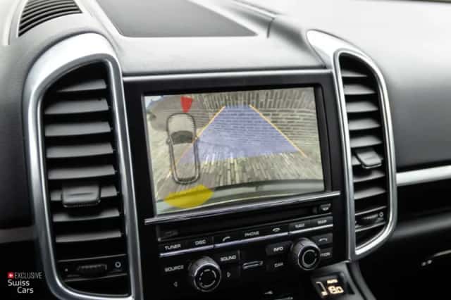 Porsche Cayenne (2011) thumbnail 20