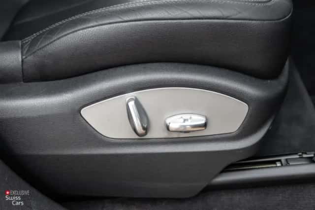 Porsche Cayenne (2011) thumbnail 34