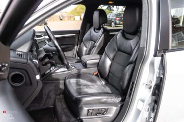 Porsche Cayenne (2008) thumbnail 26