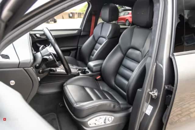 Porsche Macan (2016) thumbnail 27