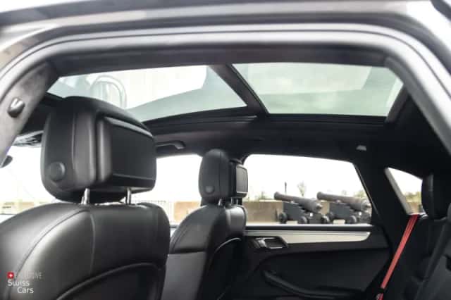 Porsche Macan (2016) thumbnail 32