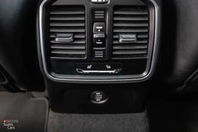 Porsche Macan (2016) thumbnail 33
