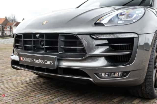 Porsche Macan (2016) thumbnail 6