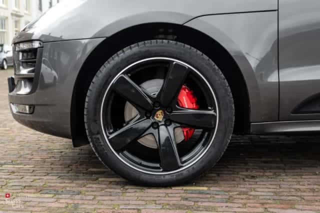 Porsche Macan (2016) thumbnail 9