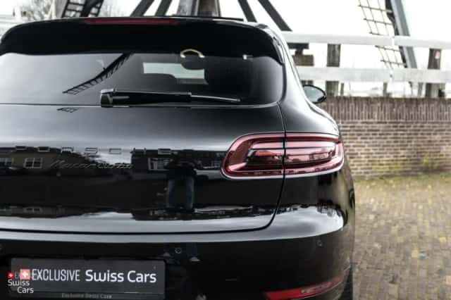 Porsche Macan (2016) thumbnail 11