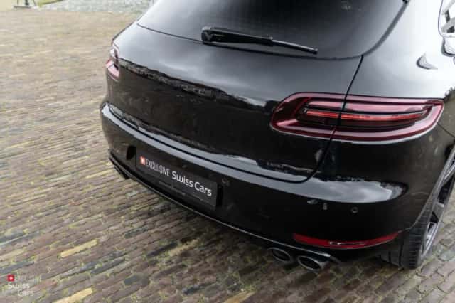 Porsche Macan (2016) thumbnail 12